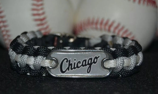 Chicago White Sox Paracord Bracelet w/ MLB Dog Tag and Metal Buckle AWESOME!!!