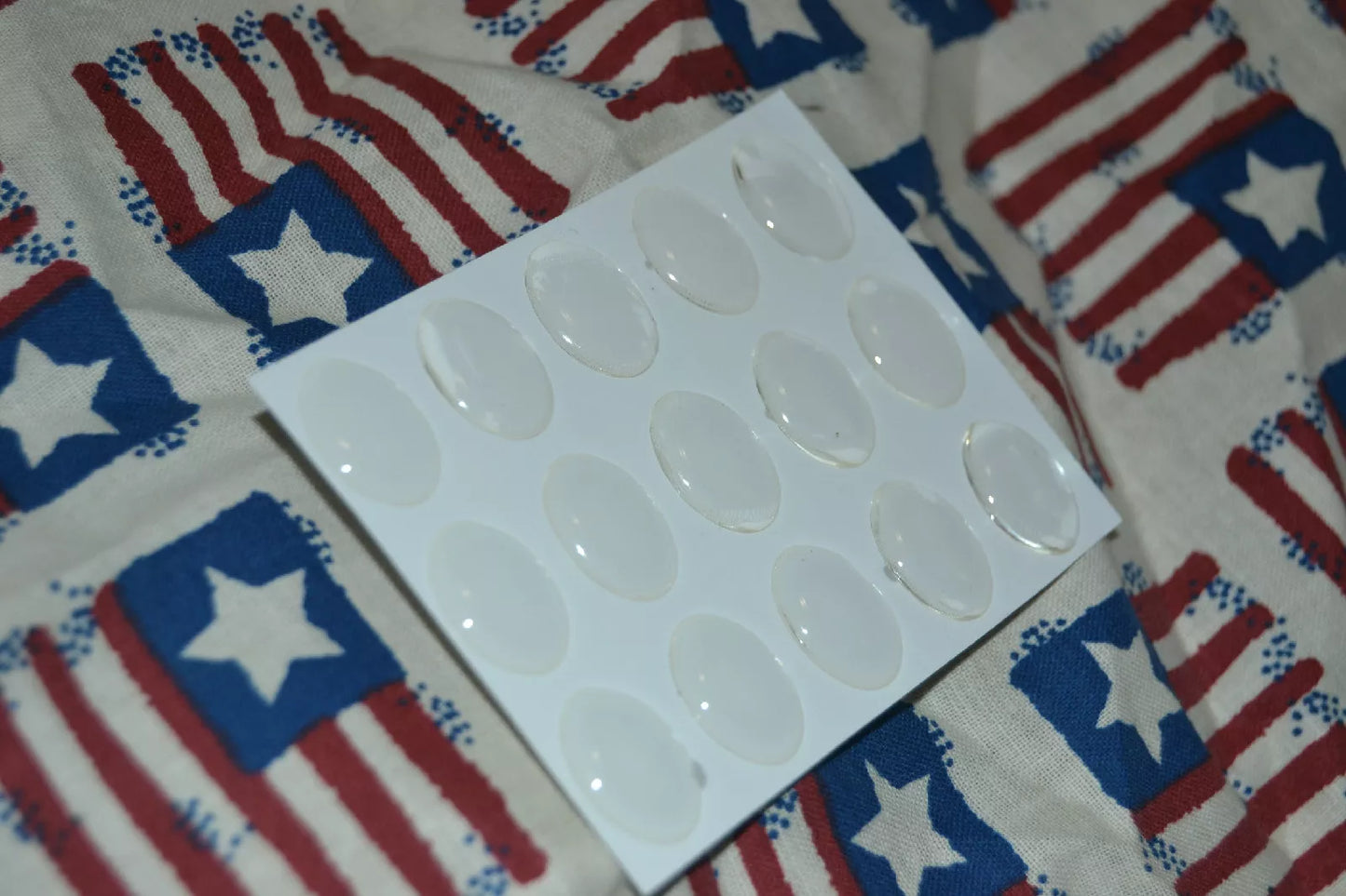 100 pcs of Clear Oval Epoxy stickers for ParaCord Charms or Shoelace Charms!!!