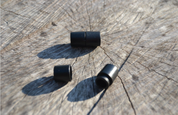 5 -100 ~ Black or White -Breakaway Pop Barrel Safety Buckles. Paracord buckles