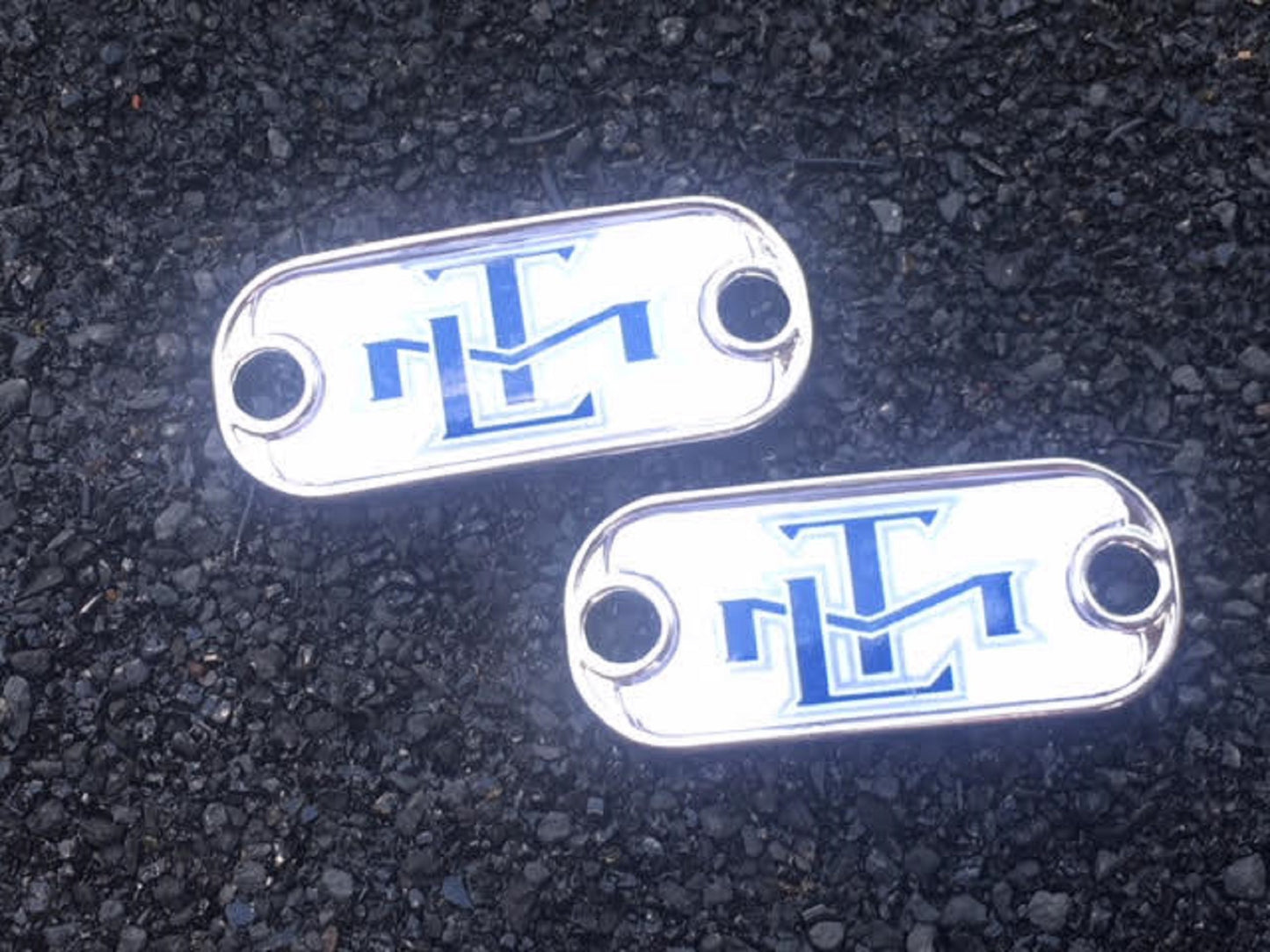 2 ~ Toronto Maple Leafs NHL Charms Oval or Mini Dog Tag shoelace charms
